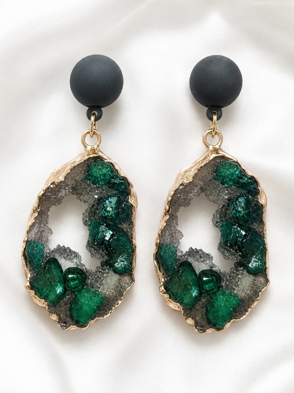 Emerald Green Geode-Style Druzy Drop Earrings Gold Tone Statement Dangles